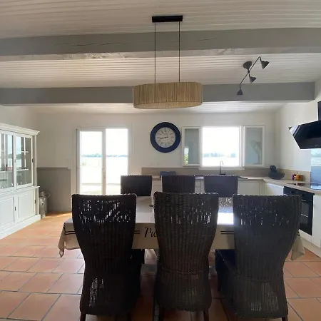度假居 Maison Vue Estuaire 6 Personnes Bourg-sur-Gironde